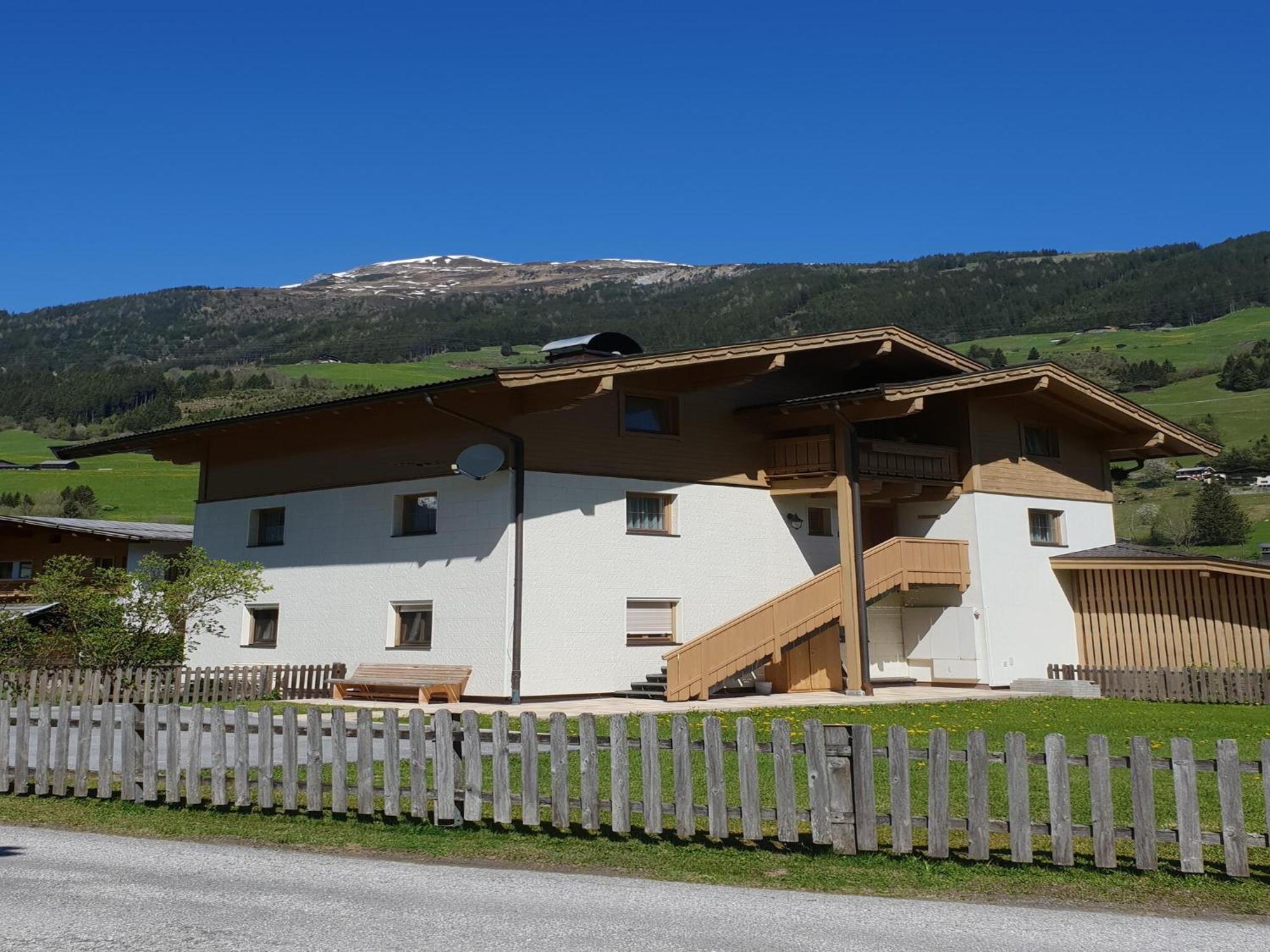 Apartment Johann In Wald Im Pinzgau With Balcony Exterior foto